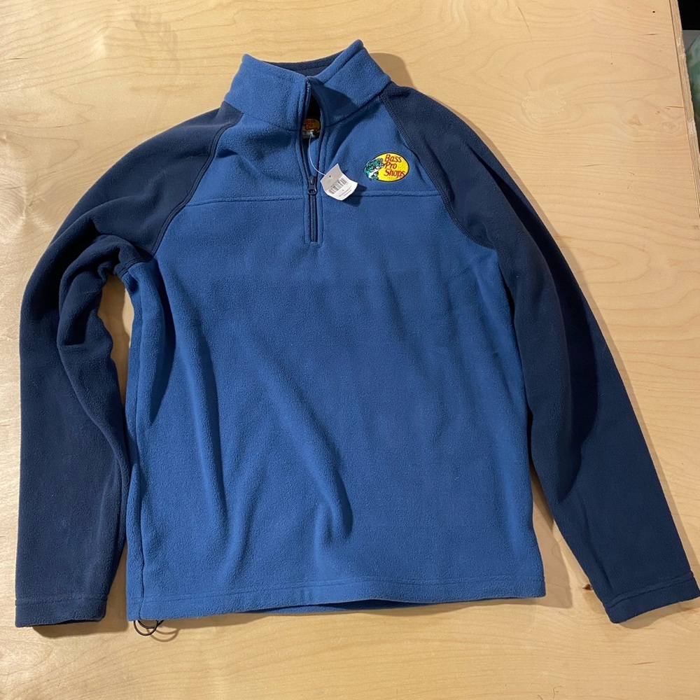 Bass Pro Shops Blue Fleece with Logo Patch Small (NZ)